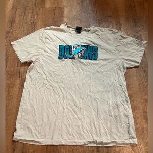 Miami dolphins t-shirt